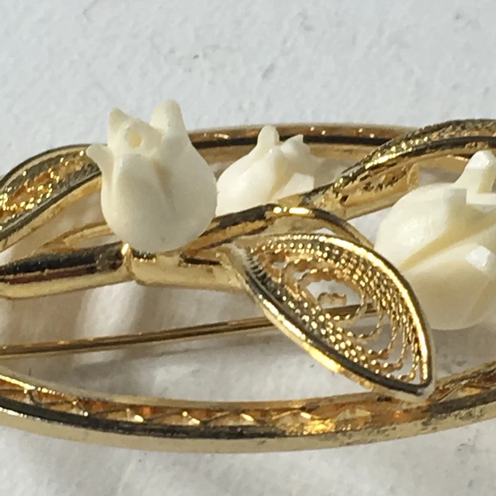 Vintage Oval Rose Gold Tone Brooch/Pin